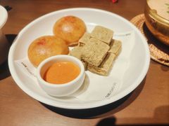 金馒包·永昌臭豆腐-苏小柳点心·手作小笼包(新世界新丸中心店)