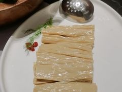 -红鼎豆捞·非遗鲍皇汤火锅(宝丰路店)