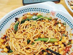 -呼啦面馆·头牌豌杂面(建新东路店)