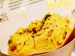 -老乡鸡(上海白玉兰广场店)
