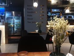 -POKEE VIA&Brunch·维娅(重庆来福士店)