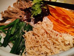 -云海肴·汽锅鸡·云南菜(天山百盛优客店)