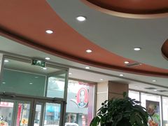 大堂-李先生牛肉面大王(营口大润发店)