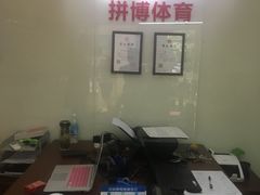 -虹桥河滨花园会所游泳馆
