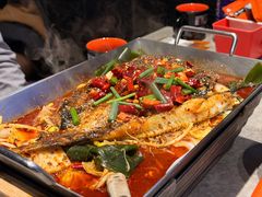-鸣记脆皮烤鱼·海鲜烤鱼(马栏店)