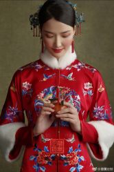 点击看大图 -藤薰定制中式嫁衣礼服旗袍店