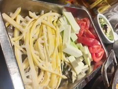 -小饕荟雅安贡椒鱼鲜馆(广福桥店)