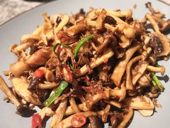 -鹿港小镇(霄云店)
