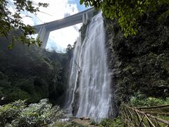 -古龙山大峡谷