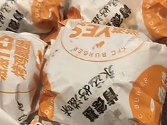 -肯德基(彩云城店)