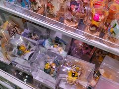 零售区-好特卖HotMaxx(杭州滨江宝龙城店)