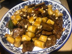 松子牛肉炒年糕-兔爸私家小厨(新北万达店)