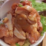 双人餐，正好两人团购了一份，套餐里还真丰富，有大虾