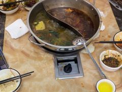 -沈记酸菜牛肉火锅店(九号路店)