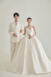 -喜爱高定婚纱摄影