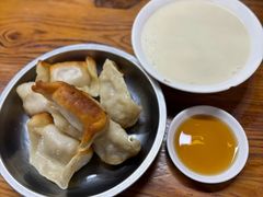 网红锅贴-锅贴大王南翔小笼(临沂二村店)