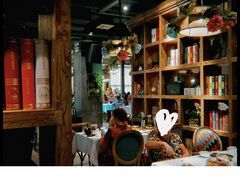 -屋顶花园餐厅(步行街老地王大厦店)