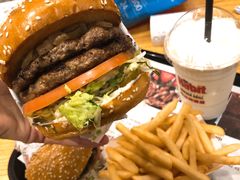 -The Habit Burger Grill 哈比特汉堡(爱琴海店)