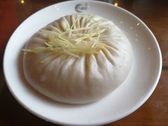 陈士荣蟹黄汤包-鸿运酒楼