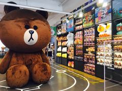 -LINE FRIENDS Garosu-gil Flagship Store