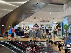 -优衣库(深圳万象天地旗舰店)