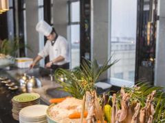 -唐拉雅秀酒店-西锦汇空中BBQ·思创餐厅