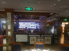 -八府香鸭·啫啫煲(华山路店)