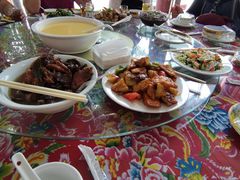 -何适山庄 ·可团建(水长城P2停车场店)