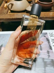 -法国娇兰精品店