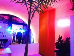 -Pinchy's Lobster & Champagne Bar
