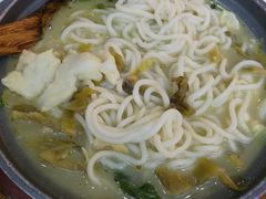 -周鱼小馆石锅酸菜鱼(活力汇店)