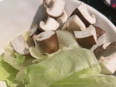 -牛村来人潮汕牛肉火锅(西单店)