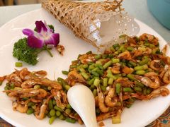 -刘姐啤酒鱼民族演艺餐厅(西街总店)