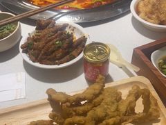 -老房老舍重庆火锅(假日城市店)