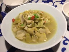 老鸡汤煮临安小笋-江南赋(内蒙古大厦店)