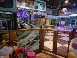 -卡通尼乐园(龙湖六合天街店)