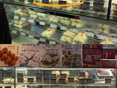-白玉兰食品甜凤店(合生汇店)