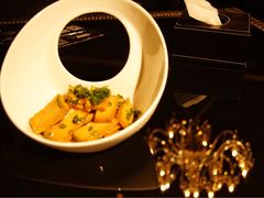 -铜锣湾·有麝自然香(重庆新天地店)