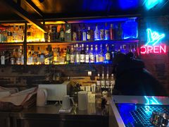 -拖板鞋咖啡旅行酒店(春熙路地铁站店)