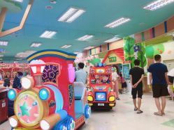 -莫莉幻想儿童乐园(武汉经开永旺店)