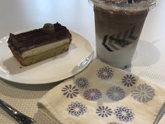 -Dough&Joe团憩(瑞虹天地月亮湾店)