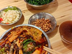 -柳州肥姨妈大骨螺蛳粉(东靖路店)
