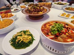 -巴特餐饮6加1音乐餐吧·新疆菜