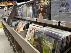 -浣熊唱片店(上海影城店)