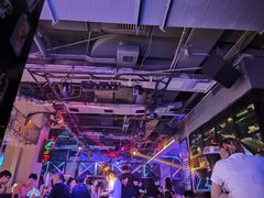 -UP嘻哈酒吧(粉巢店)