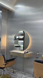 -Tloml salon