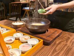 -良米山·云南野生菌过桥米线(上海首店)