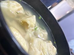 三鲜大馄饨-万寿斋(山阴路店)