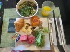 -上海虹桥西郊假日酒店