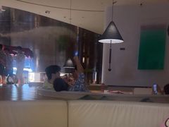 -涨巢·潮玩水疗局